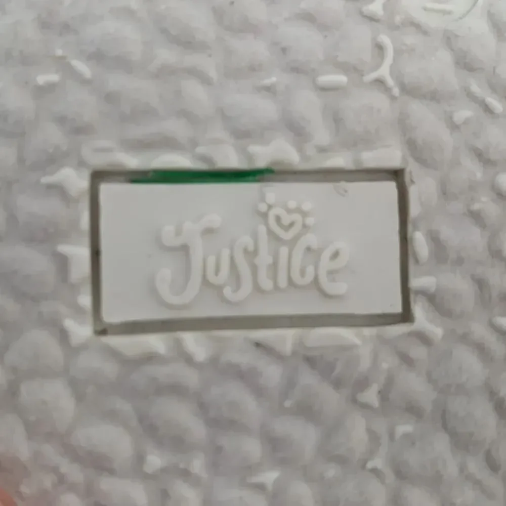 Justice tie up